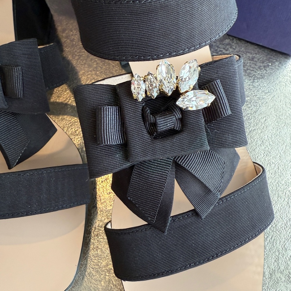 Stuart Weitzman Black Women's Sandals - Picture 4 of 6